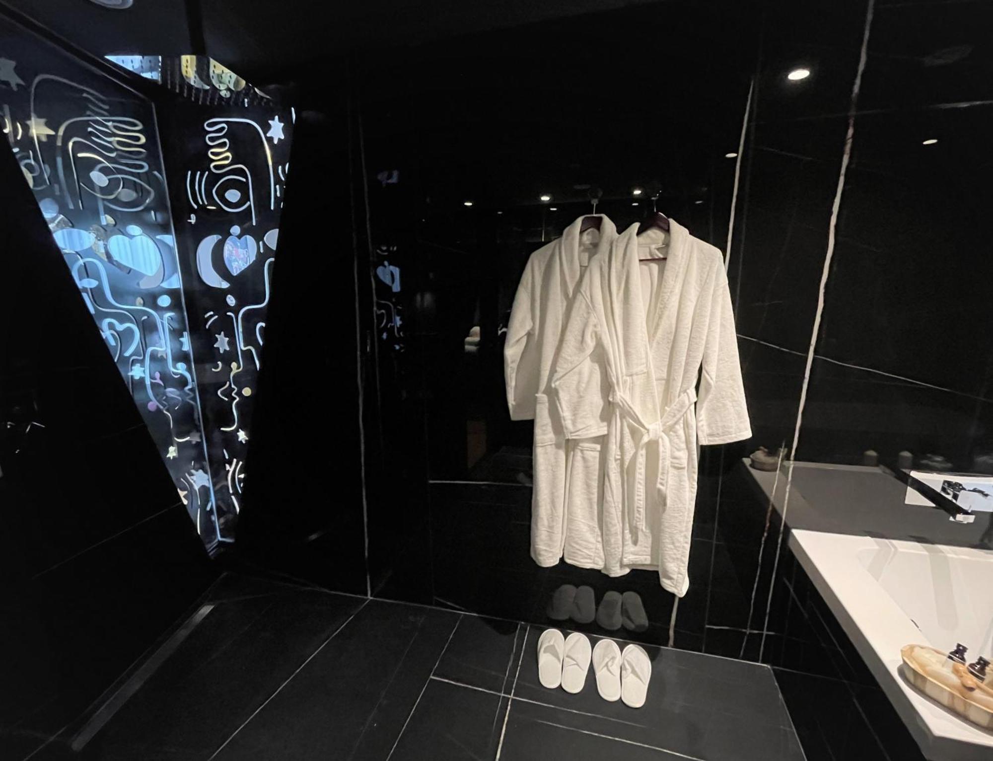 Arka Art Hotel Tirana Extérieur photo Bathroom